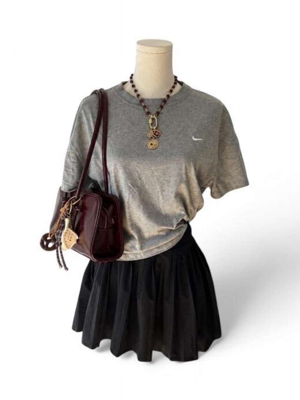 Nike Grey Athleisure Cropped Boxy Crewneck Short Sleeved Cotton Tee Size Large